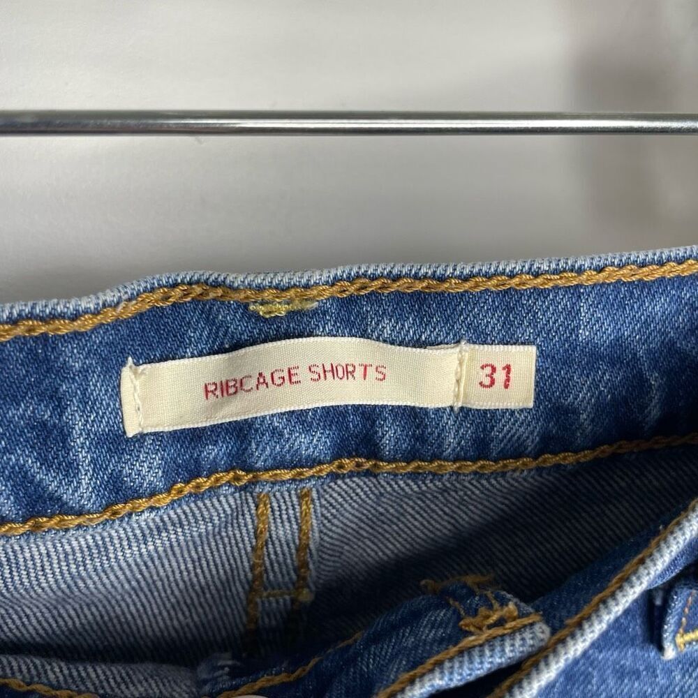 Levi’s Ribcage Shorts Blue Raw Hem Button Fly Cut Off Size 31 - Picture 3 of 8